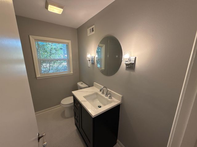 207 GARDENIA CV, Memphis, TN 38117