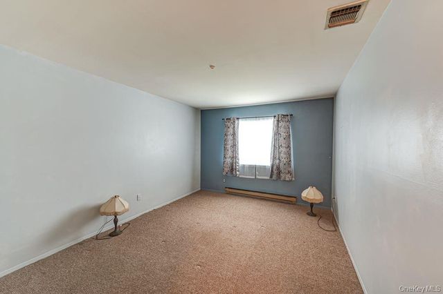 209 Cabot Court S, Saint James, NY 11780