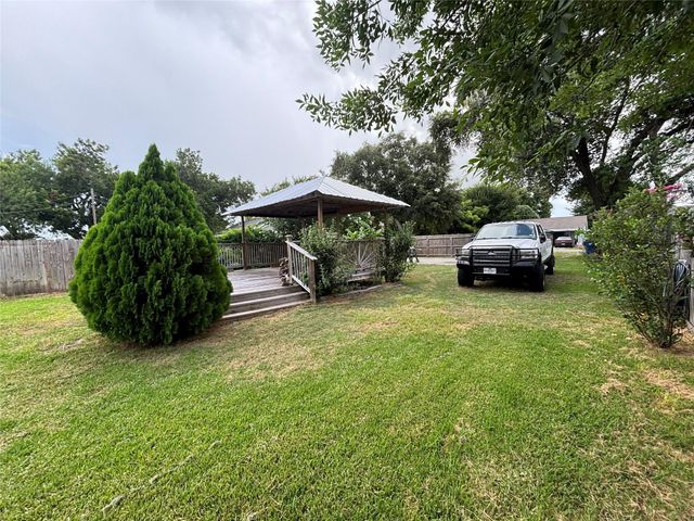 2213 1st Avenue N, Texas City, TX 77590