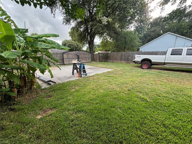 2213 1st Avenue N, Texas City, TX 77590