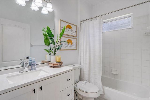 1870 EMERALD GREEN CIRCLE, Oviedo, FL 32765