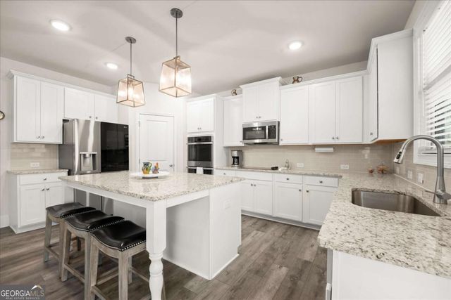 1871 Silver Crest Way, Hoschton, GA 30548