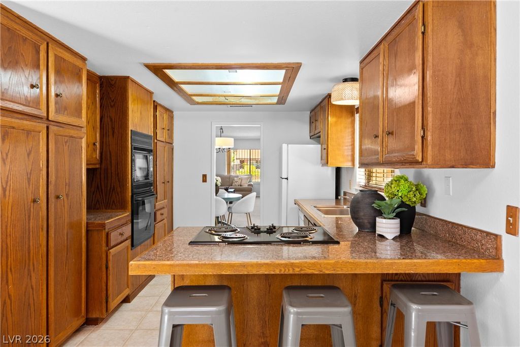 1929 Rockledge Drive, Las Vegas, NV 89119 — photo 5