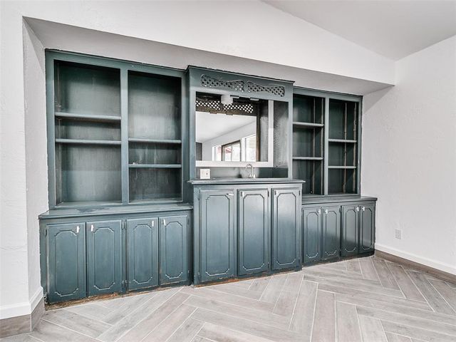 1318 Alviola Avenue, Midwest City, OK 73110