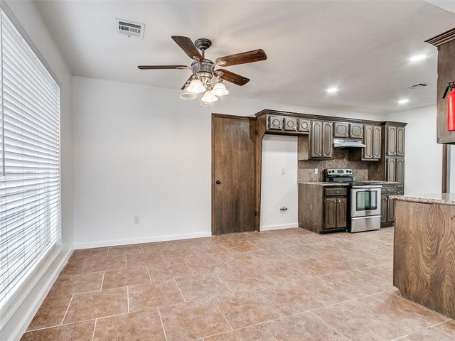 1318 Alviola Avenue, Midwest City, OK 73110