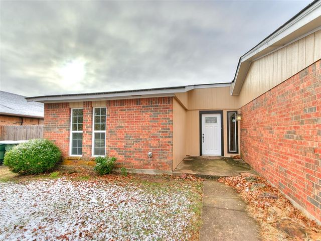 1318 Alviola Avenue, Midwest City, OK 73110