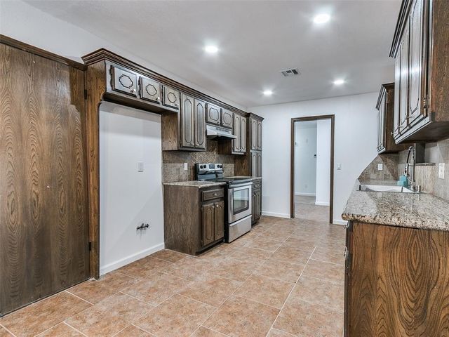 1318 Alviola Avenue, Midwest City, OK 73110