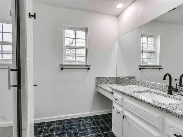 1318 Alviola Avenue, Midwest City, OK 73110