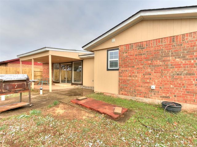 1318 Alviola Avenue, Midwest City, OK 73110