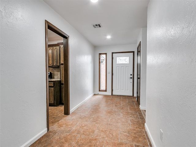 1318 Alviola Avenue, Midwest City, OK 73110