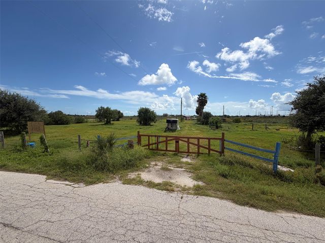 12123 Ostermeyer Road, Galveston, TX 77554
