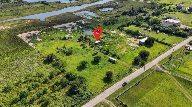 12123 Ostermeyer Road, Galveston, TX 77554