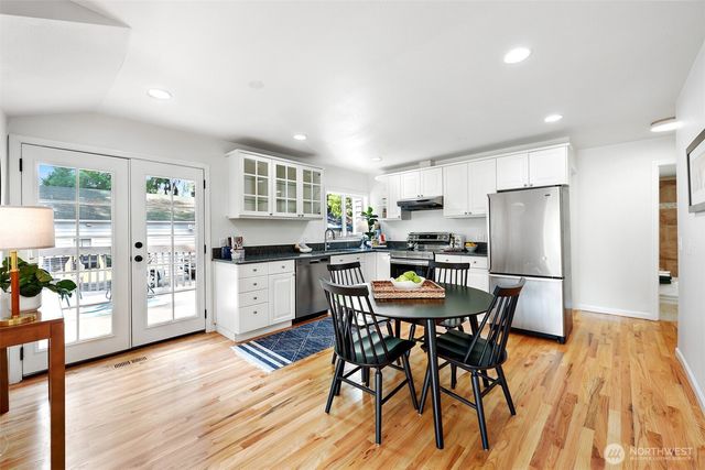 3830 NE 123rd Street, Seattle, WA 98125
