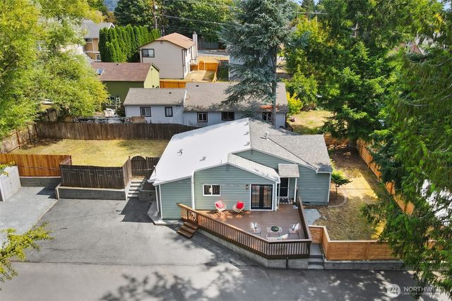 3830 NE 123rd Street, Seattle, WA 98125
