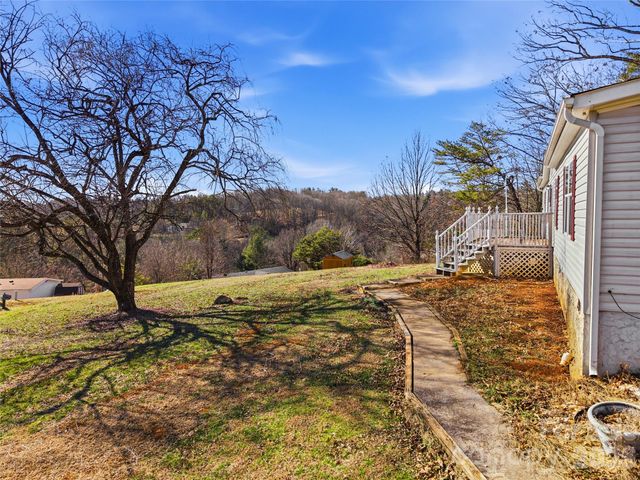 36 E Ponder Way, Weaverville, NC 28787