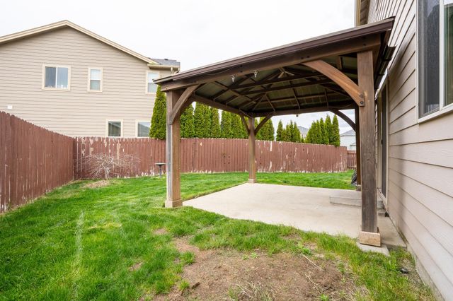 9005 W Silver St, Cheney, WA 99004