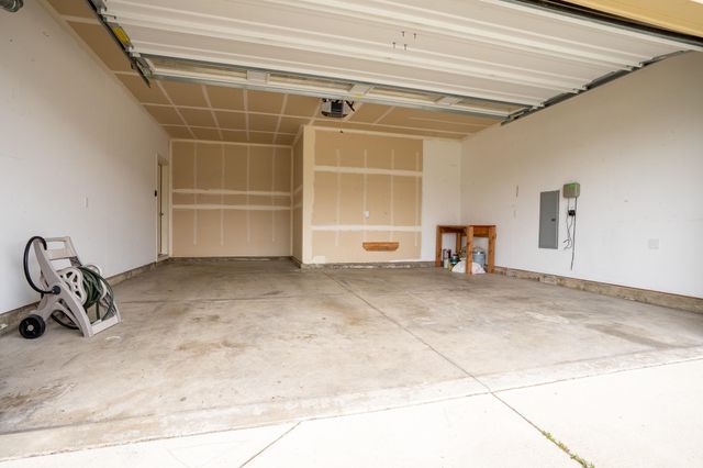 9005 W Silver St, Cheney, WA 99004