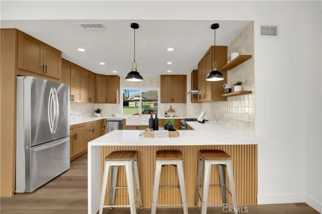 2301 9th, Los Angeles, CA 90018