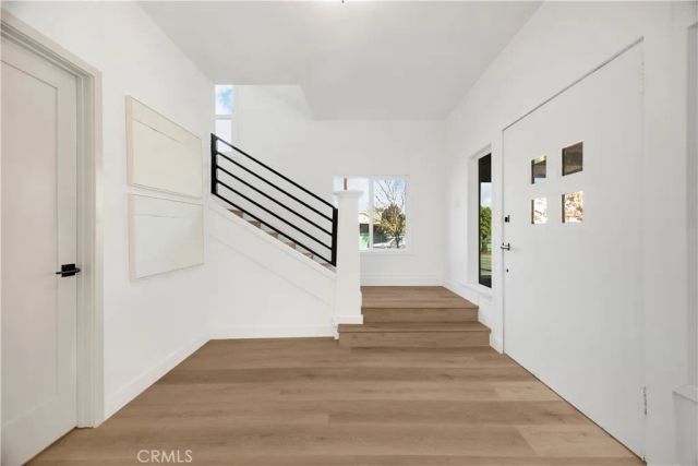 2301 9th, Los Angeles, CA 90018