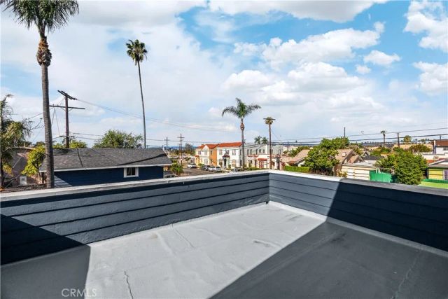 2301 9th, Los Angeles, CA 90018