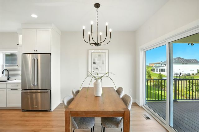 1700 Green Oak Pass, Tiffin, IA 52340