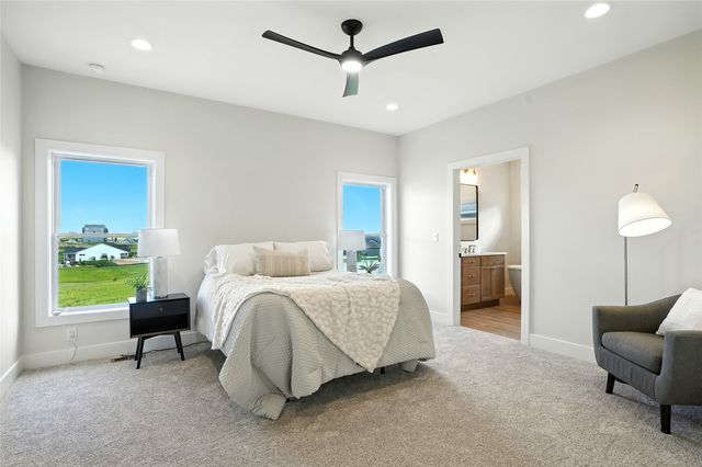 1700 Green Oak Pass, Tiffin, IA 52340