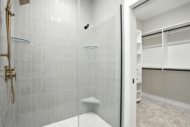 1700 Green Oak Pass, Tiffin, IA 52340