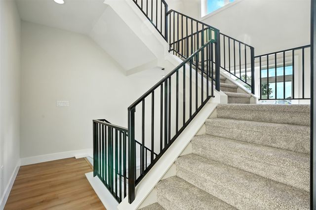 1700 Green Oak Pass, Tiffin, IA 52340