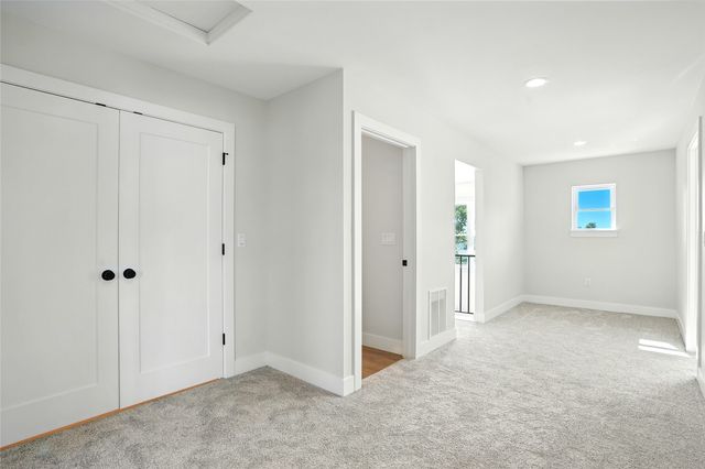 1700 Green Oak Pass, Tiffin, IA 52340