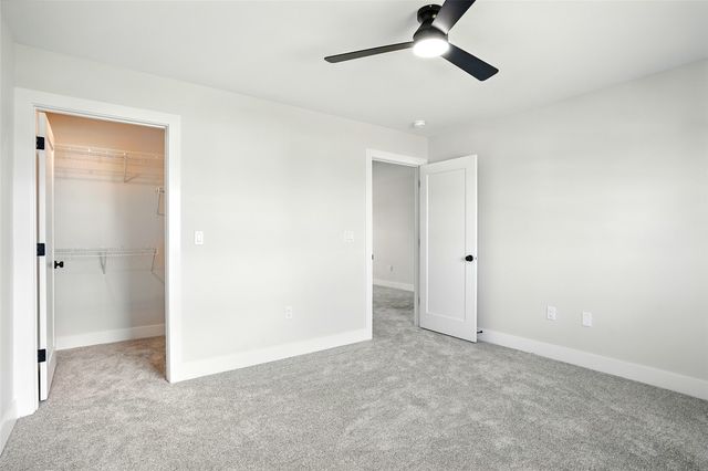 1700 Green Oak Pass, Tiffin, IA 52340