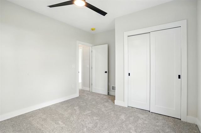 1700 Green Oak Pass, Tiffin, IA 52340