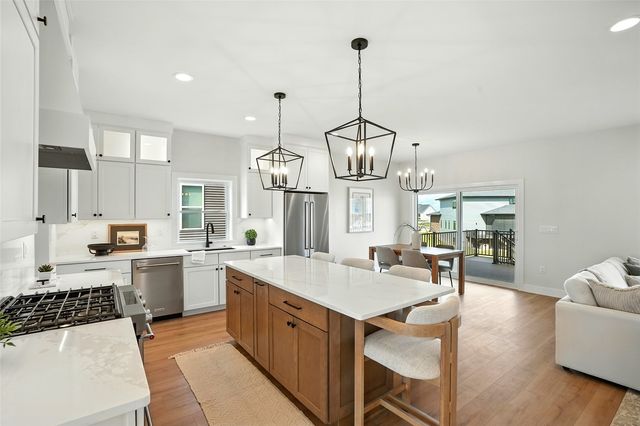 1700 Green Oak Pass, Tiffin, IA 52340