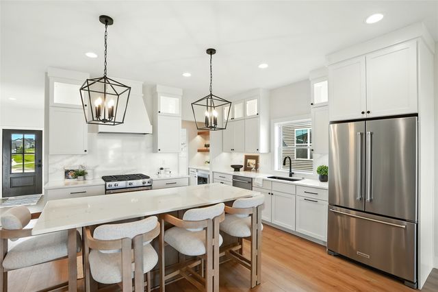 1700 Green Oak Pass, Tiffin, IA 52340