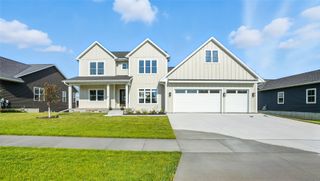 1700 Green Oak Pass, Tiffin, IA 52340