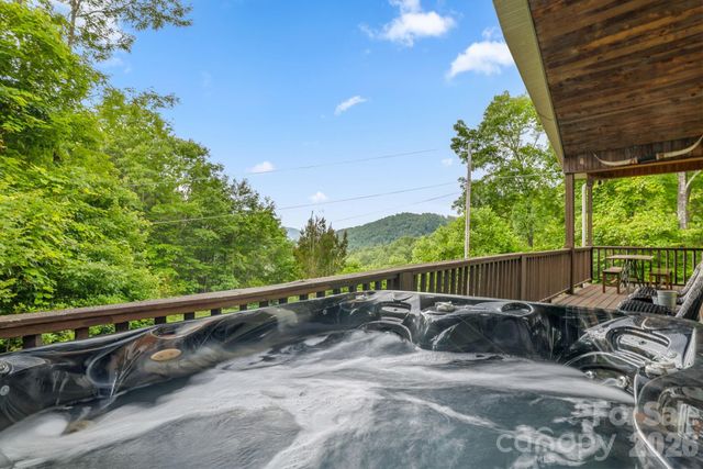 576 Grizzly Ridge, Bryson City, NC 28713