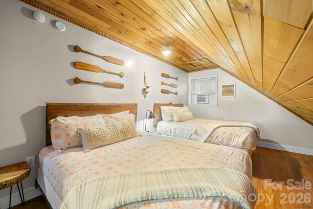 576 Grizzly Ridge, Bryson City, NC 28713