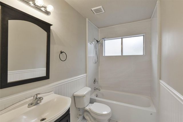 17547 Monsoon Court, Crosby, TX 77532