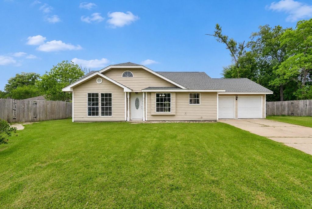 17547 Monsoon Court, Crosby, TX 77532
