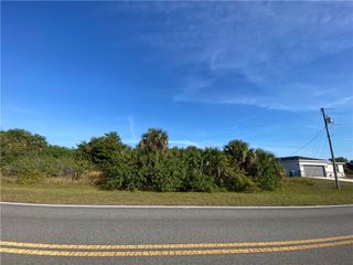 861 Saint Andre Boulevard SW, Palm Bay, FL 32908