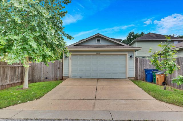2212 Melissa Oaks LN, Austin, TX 78744