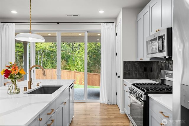 6460 Skipper Lane SE, Port Orchard, WA 98367