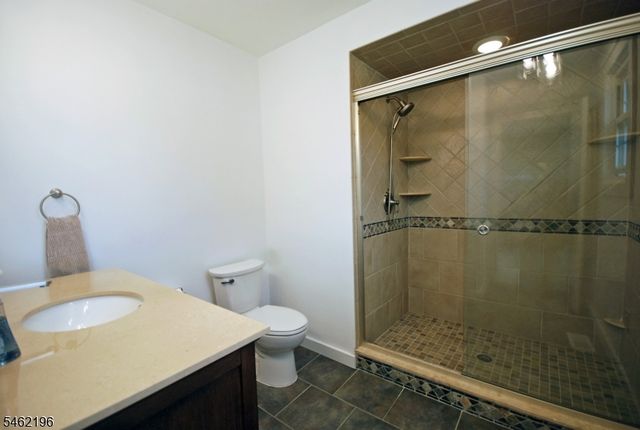 39 Susquehanna Trl, Branchburg Twp., NJ 08876