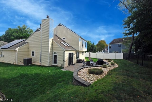 39 Susquehanna Trl, Branchburg Twp., NJ 08876