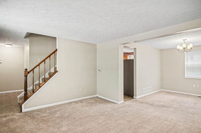 6378 Barnside Drive, Canal Winchester, OH 43110