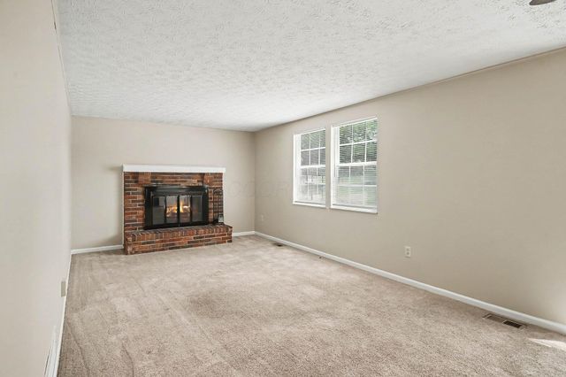 6378 Barnside Drive, Canal Winchester, OH 43110