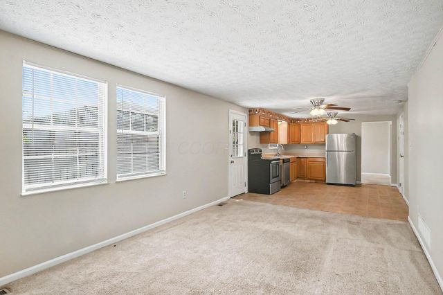 6378 Barnside Drive, Canal Winchester, OH 43110