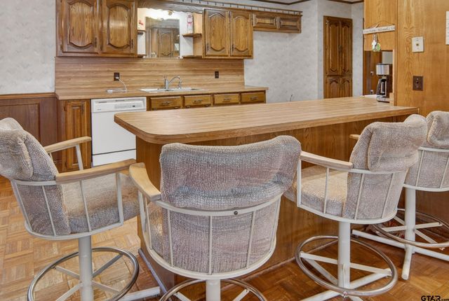 520 Rs County Road 3445, Emory, TX 75440