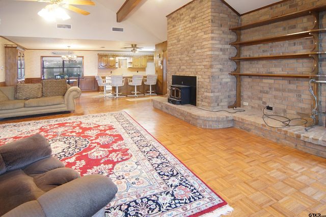 520 Rs County Road 3445, Emory, TX 75440