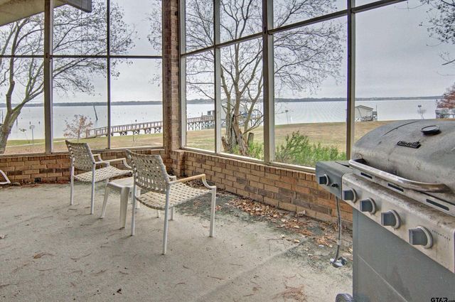 520 Rs County Road 3445, Emory, TX 75440