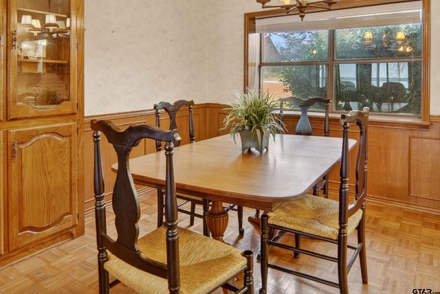 520 Rs County Road 3445, Emory, TX 75440